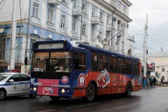 Новый тариф – 25 рублей за одну поездку в троллейбусе гораздо ниже подтвержденного и экономически обоснованного транспортным предприятием. Администрация города часть расходов взяла на себя  