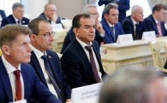 Вениамин Кондратьев прокомментировал возможности дальнейшего сотрудничества с белорусскими коллегами в рамках VI форума регионов России и Беларуси.  